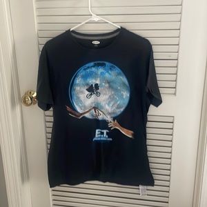 E.T t shirt